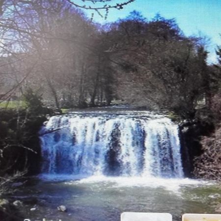 Bed and Breakfast La Cle Des Champs Murol Exterior foto